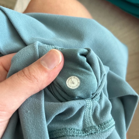 Light blue Lululemon align leggings - Picture 6 of 6
